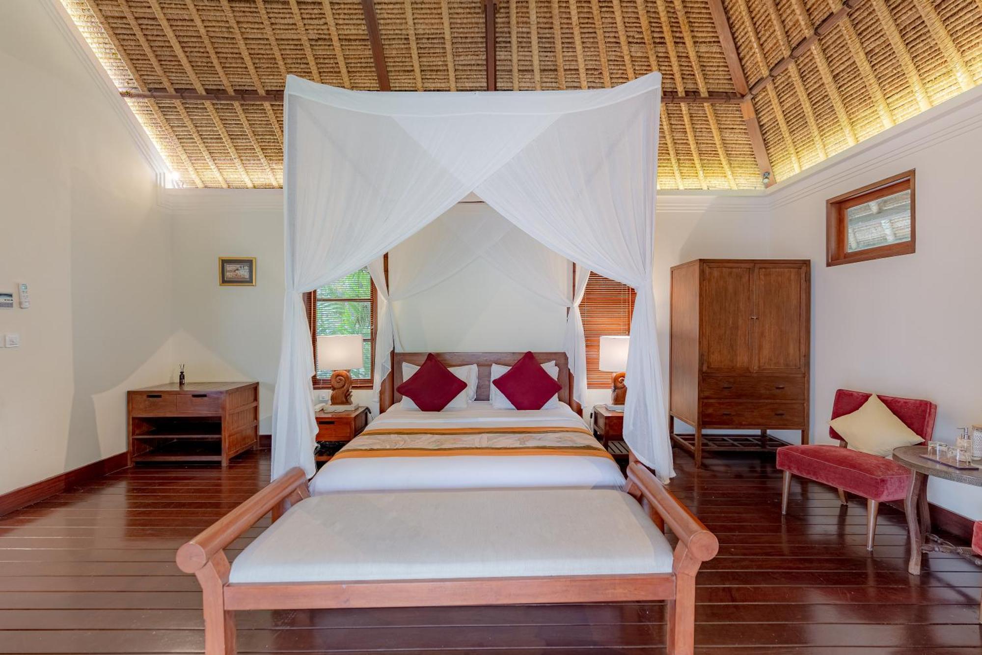 Villa Dorado - Steps From Jimbaran Beach Buitenkant foto