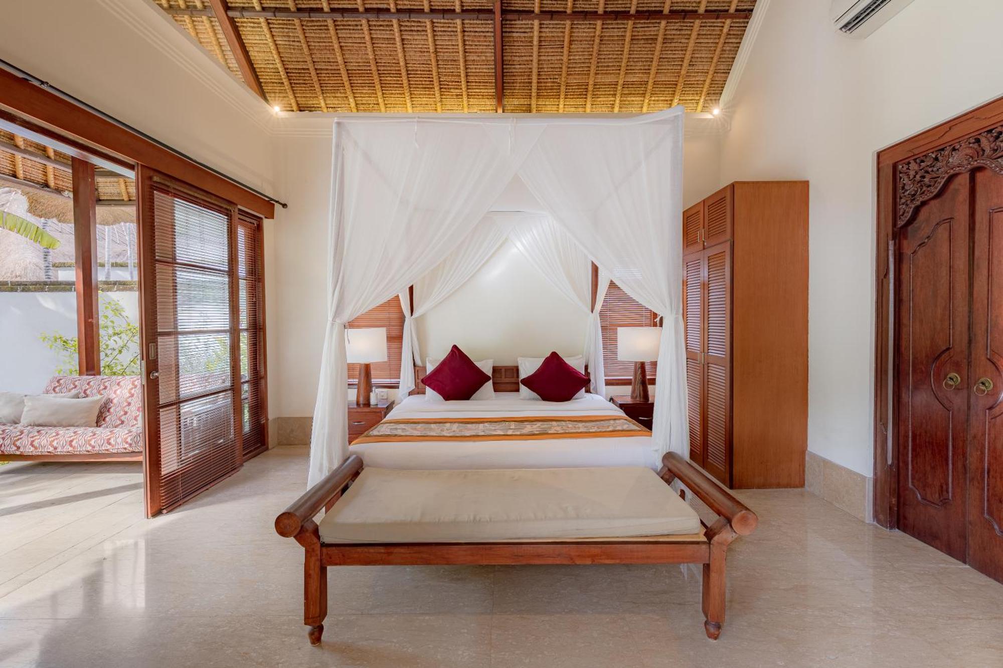 Villa Dorado - Steps From Jimbaran Beach Buitenkant foto